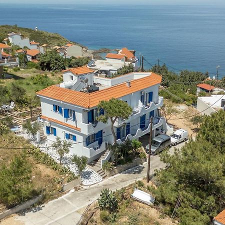 Haris Apartments 3-4 Armenistis  Bagian luar foto